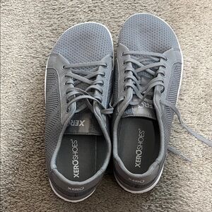 Woman’s Xero Dillon Canvas Sneakers